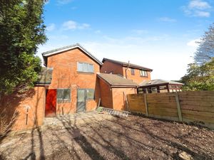 Rear- click for photo gallery